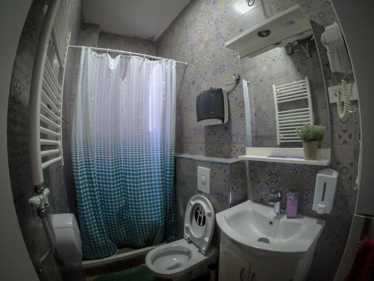 Center Apartment พริสตีนา ภายนอก รูปภาพ